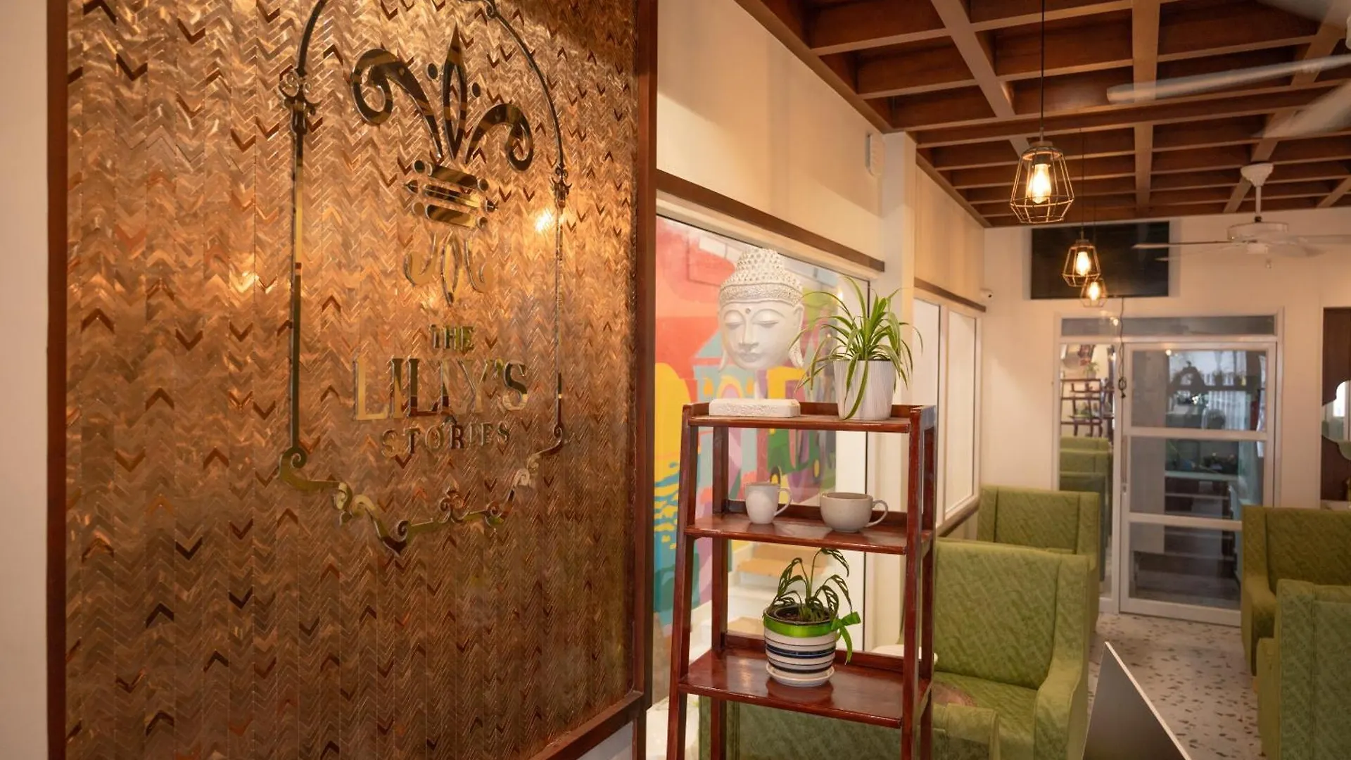 Отель The Lilly'S Stories Fort Kochi