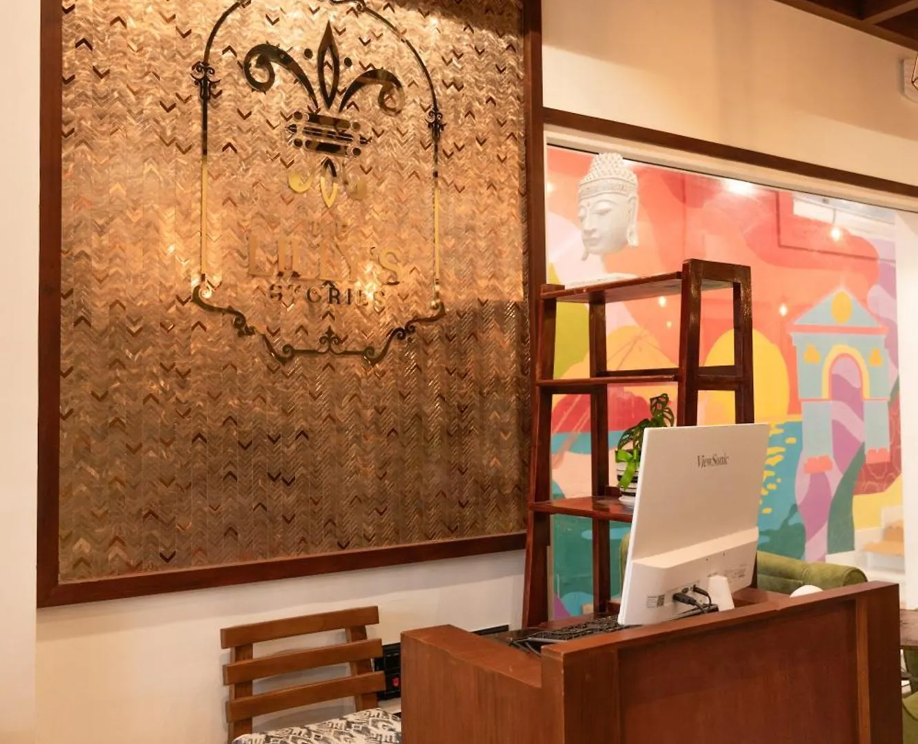 Отель The Lilly'S Stories Fort Kochi